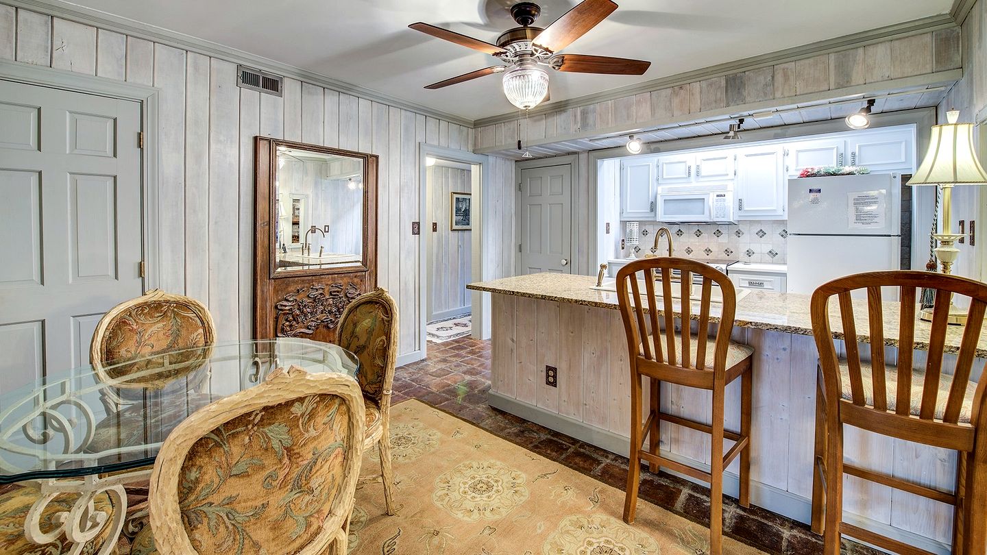 Incredible Luxury Villa in Private Oceanfront Gated Community near Pawleys Island, South Carolina