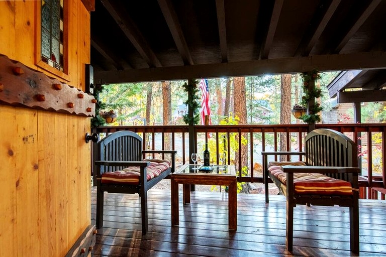 Cabins (United States of America, Big Bear Lake, California)