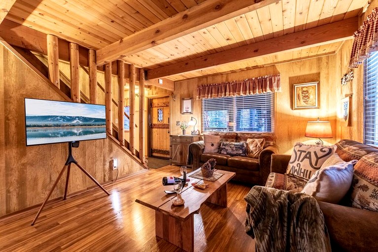 Cabins (United States of America, Big Bear Lake, California)