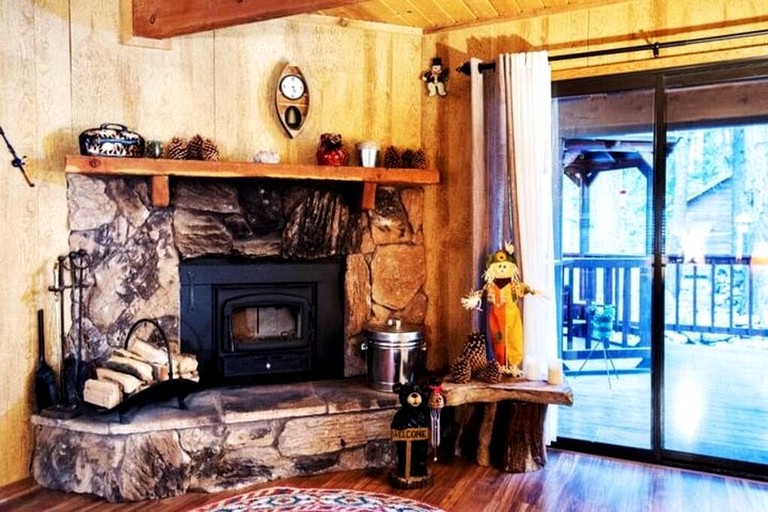 Cabins (United States of America, Big Bear Lake, California)