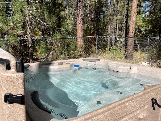 Cabins (United States of America, Big Bear Lake, California)