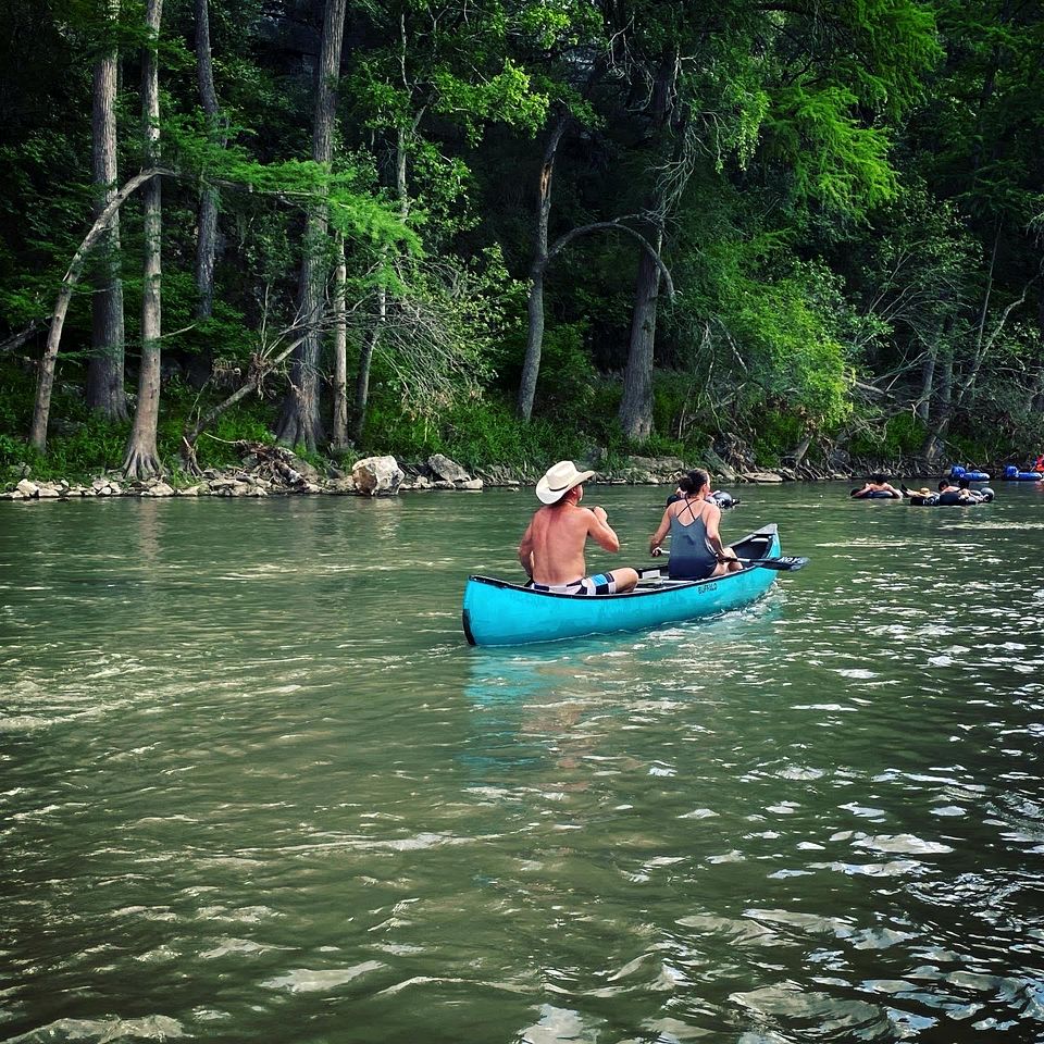 Relaxation and Fun Combined Glamping Tents M & In-Water Picnic Table L in Kingsbury, TX