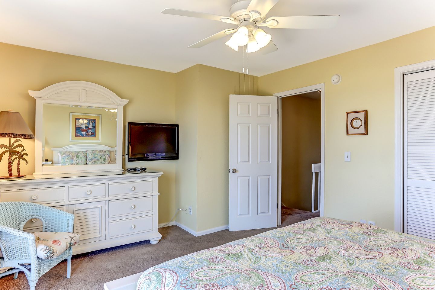 Delightful Beachfront Duplex with Shared Deck and Ocean Views in Fernandina Beach, Florida