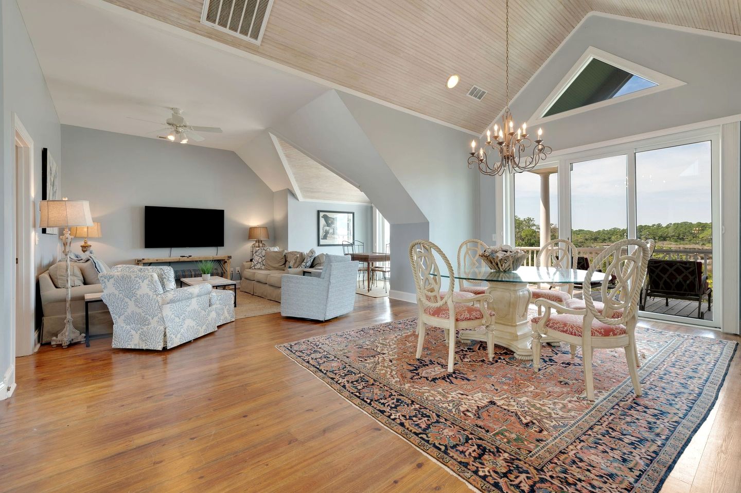 Fabulous Cottage with Stunning Sights in Georgetown, South Carolina