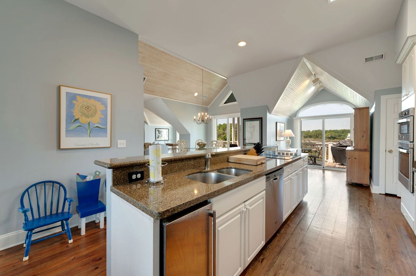 Fabulous Cottage with Stunning Sights in Georgetown, South Carolina