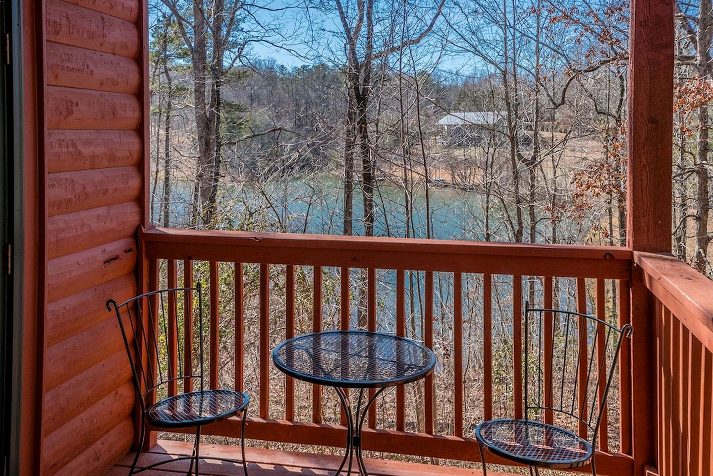 Relaxing Cabin with Barbecue and Hot-tub in Cleveland, Georgia