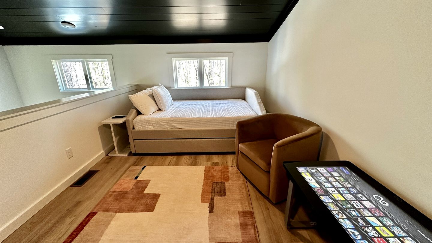 Relaxing Cabin Nestled Amidst Trees and Fire Pit Provided in Monteagle, Tennessee