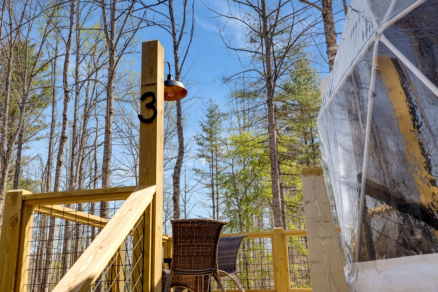 Relaxing Dome in the Heart of the Blue Ridge Mountains for an Unforgettable Glamping Experience in Rosman, North Carolina