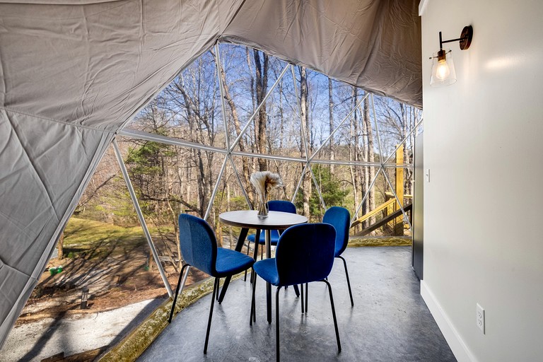 Domes (United States of America, Rosman, North Carolina)