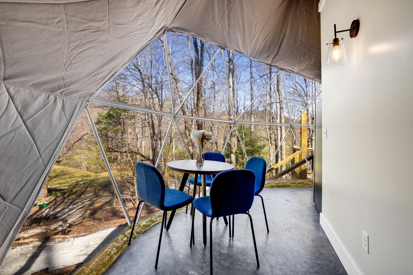 Relaxing Dome in the Heart of the Blue Ridge Mountains for an Unforgettable Glamping Experience in Rosman, North Carolina
