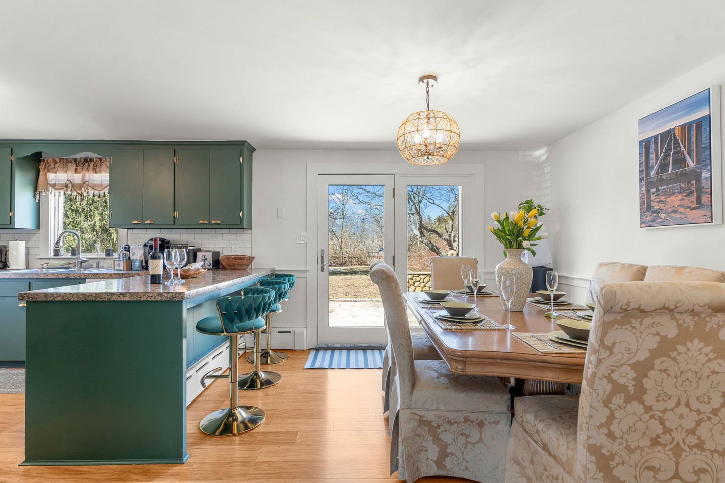 Relaxing Family Getaway with Hot Tub, Garden & BBQ in Falmouth, Massachusetts