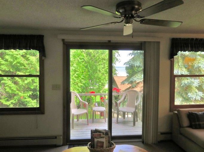 Vacation Rentals (Indian River, Michigan, United States)
