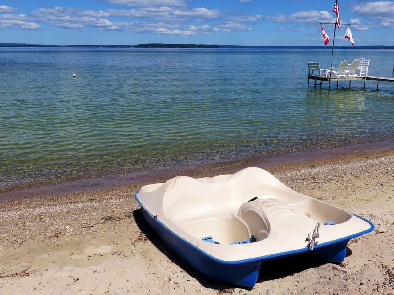 Secluded and Romantic Getaway for Two on Burt Lake, Michigan