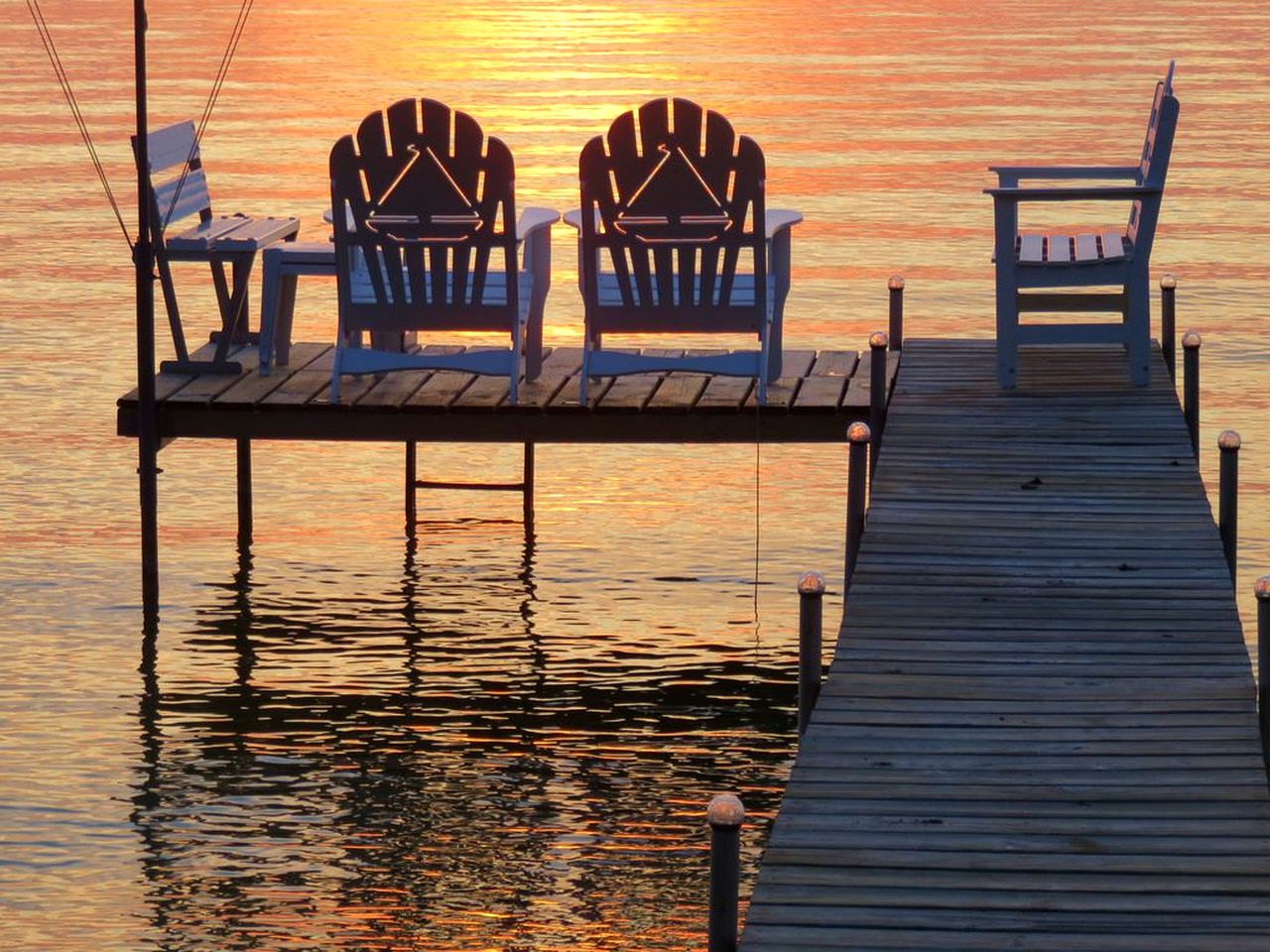 Secluded and Romantic Getaway for Two on Burt Lake, Michigan