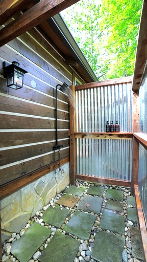 Cabins (United States of America, Chattanooga, Tennessee)