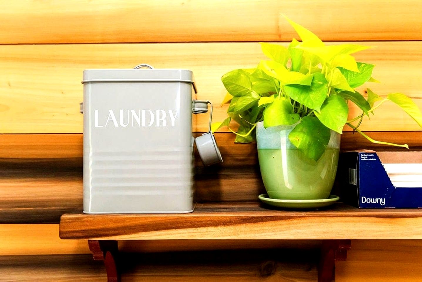 Relaxing Getaways to Chattanooga, Tennessee, in this Colorful Pet-Friendly Cabin