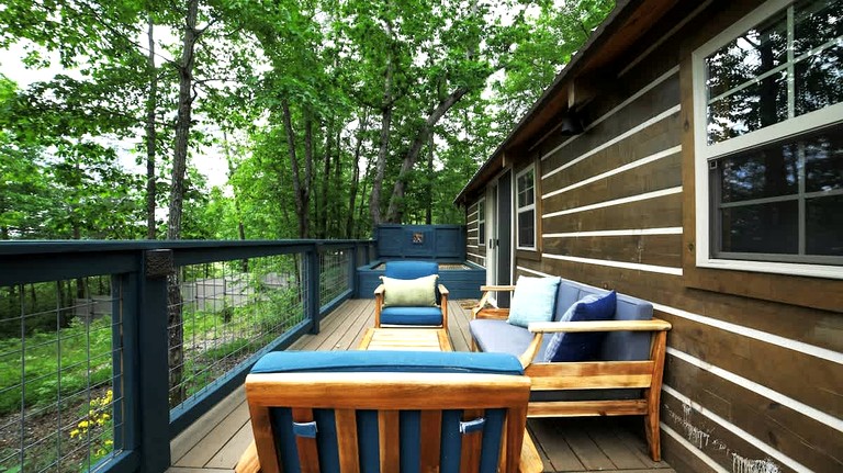 Cabins (United States of America, Chattanooga, Tennessee)