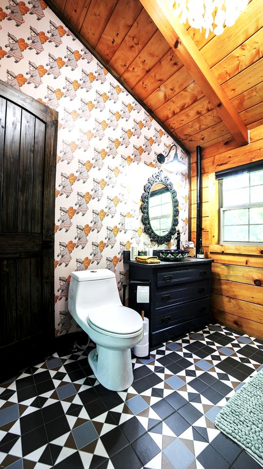 Relaxing Getaways to Chattanooga, Tennessee, in this Colorful Pet-Friendly Cabin