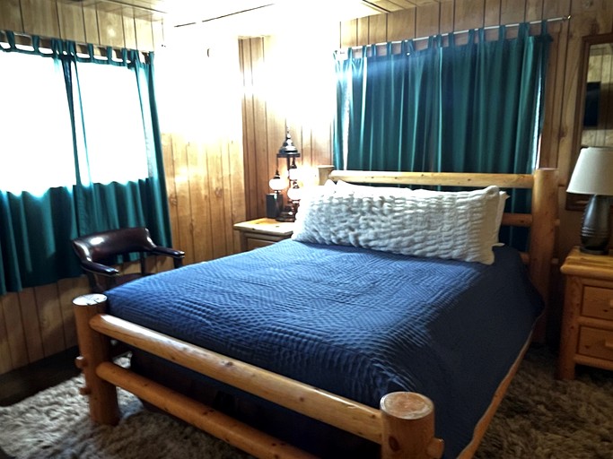 Log Cabins (United States of America, Island Park, Idaho)