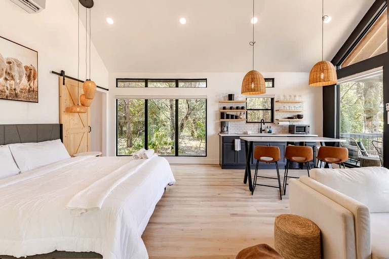 Vacation Rentals (United States of America, Cedar Creek, Texas)