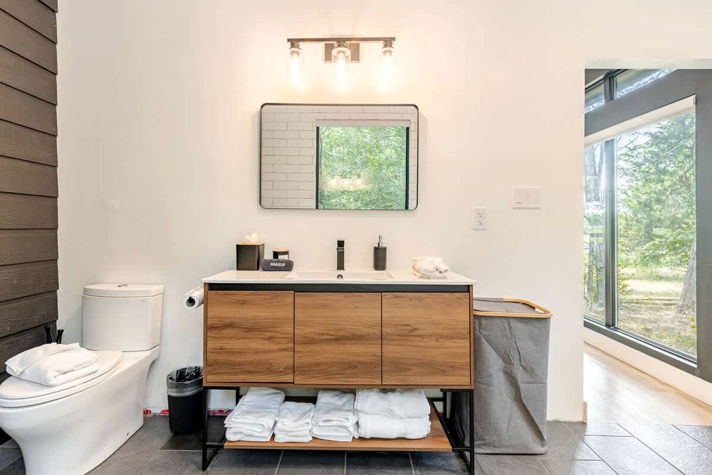 Modern Farmstay Cabin with Friendly Animals, Pond Views & Nature Trails Near Cedar Creek, Texas