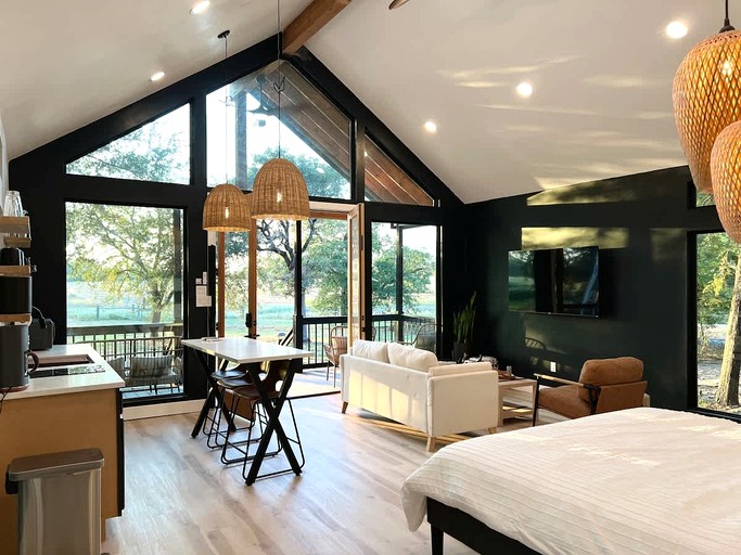 Vacation Rentals (United States of America, Cedar Creek, Texas)