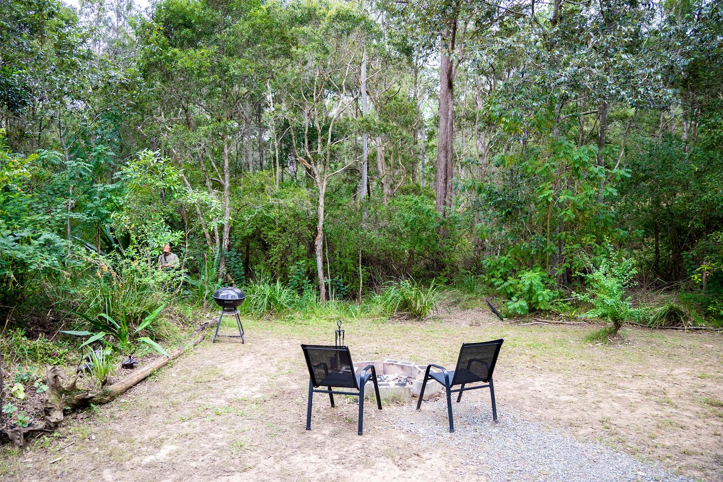Relaxing Tiny House Escape with Stunning Rocky Creek Views, Nestled in the Foothills of the Bauple Mountains in Glenwood, New South Wales
