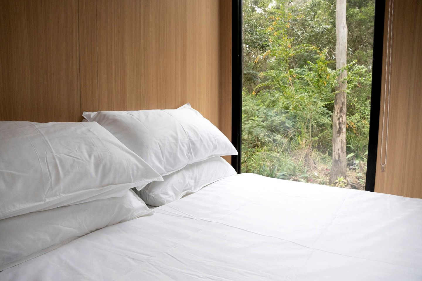 Relaxing Tiny House Escape with Stunning Rocky Creek Views, Nestled in the Foothills of the Bauple Mountains in Glenwood, New South Wales