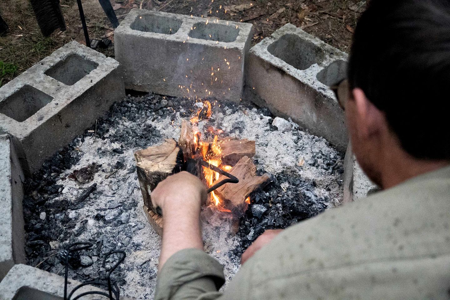 Relaxing Tiny House Escape with Stunning Rocky Creek Views, Nestled in the Foothills of the Bauple Mountains in Glenwood, New South Wales