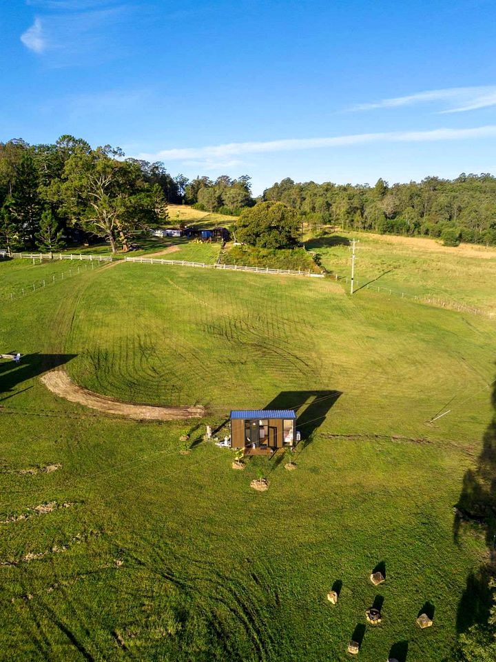 Relaxing Tiny House Perfect for Horse Lovers with Firepit in New South Wales, Australia