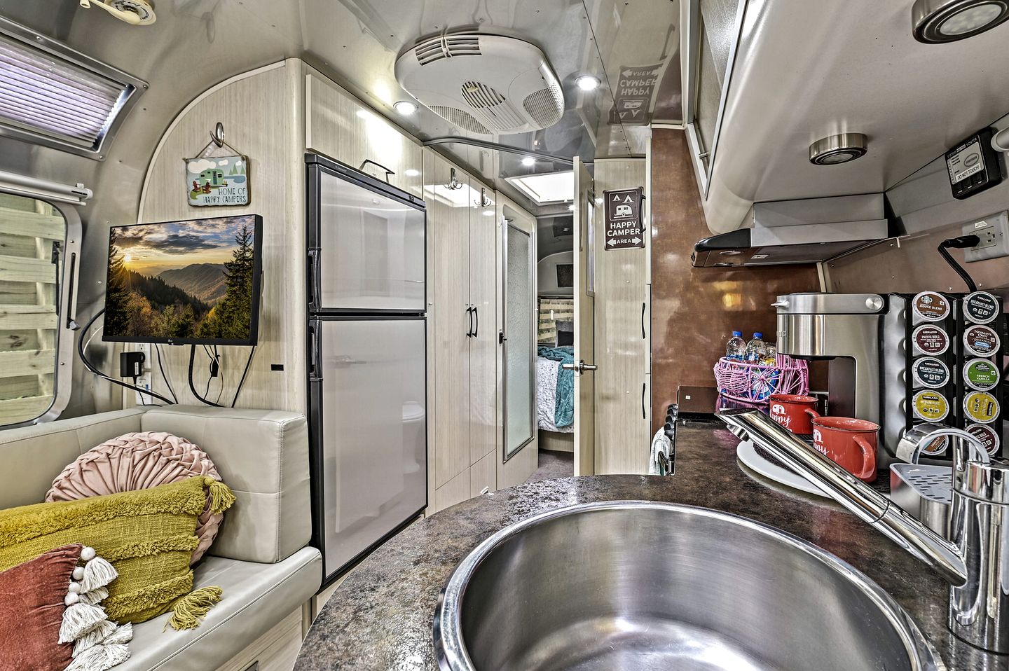 Remarkable Airstream Completely Equipped with Private Patio in Tennessee