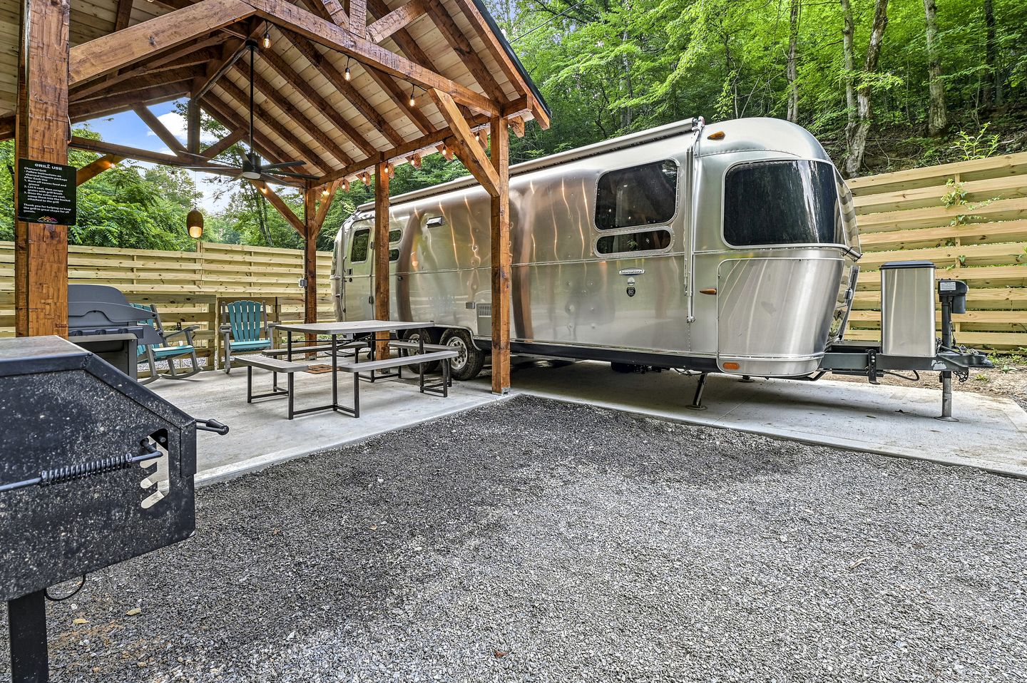 Remarkable Airstream Completely Equipped with Private Patio in Tennessee