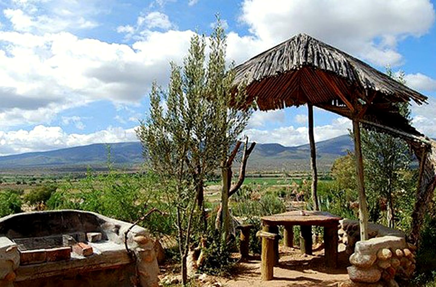 Remarkable Bungalow Hut in Klein Karoo, South Africa