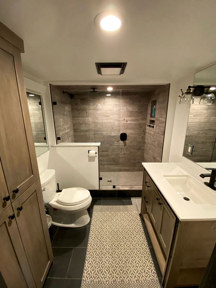 Remodeled Cabin with Pool Table and Hot-Tub in Wyoming