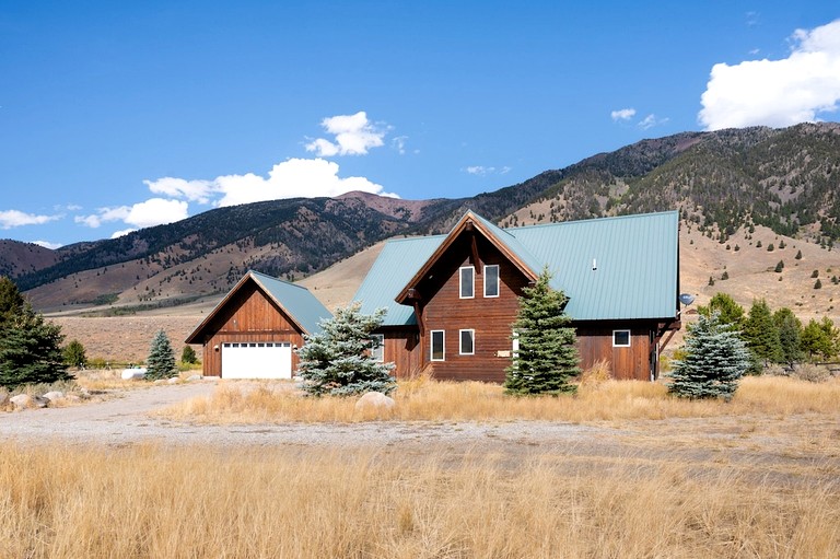 Cabins (United States of America, Cameron, Montana)