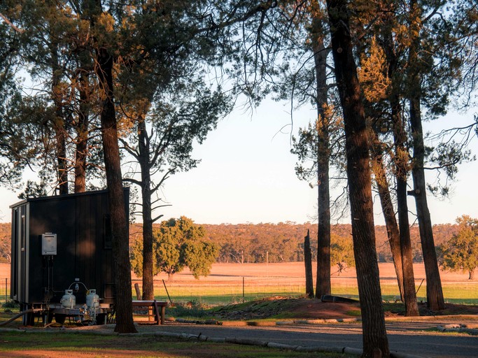 Tiny Houses (Australia, Colinroobie, New South Wales)