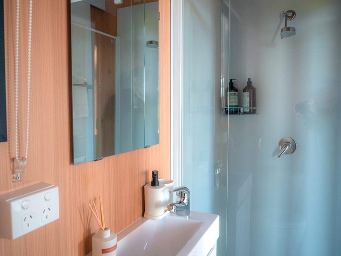 Tiny Houses (Australia, Colinroobie, New South Wales)