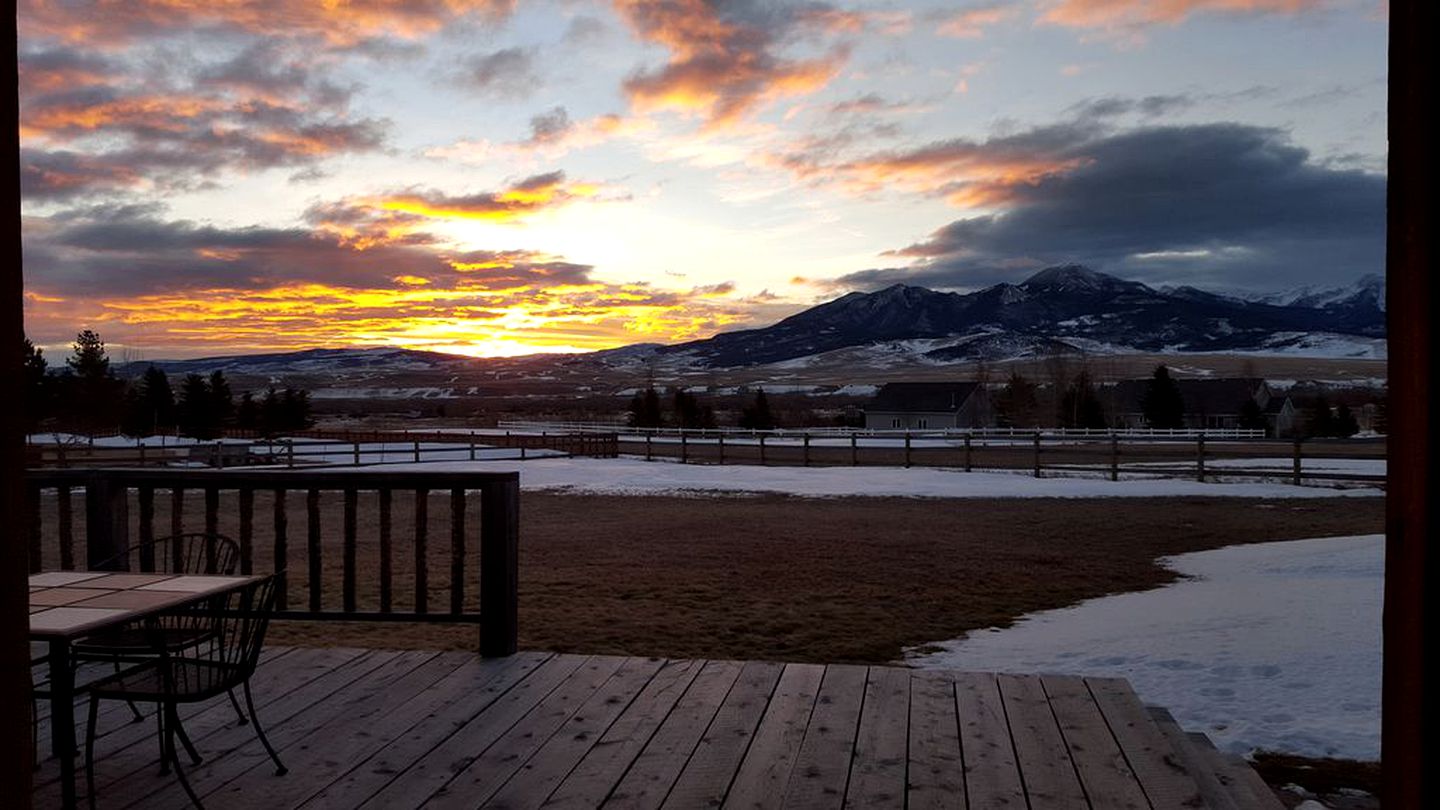 Spacious Cottage Rental near the Yellowstone River in Livingston, Montana