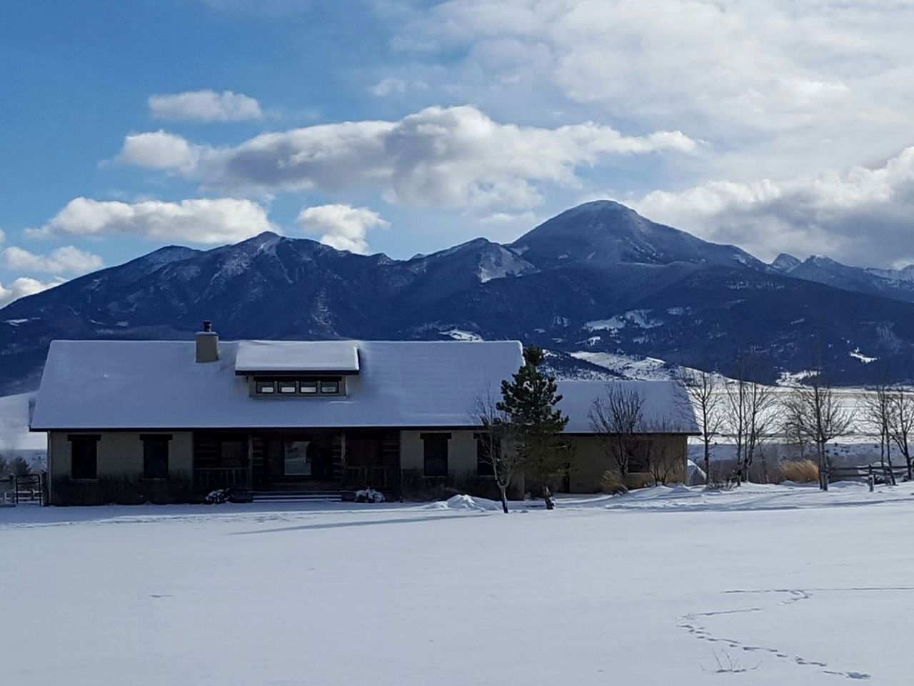 Spacious Cottage Rental near the Yellowstone River in Livingston, Montana