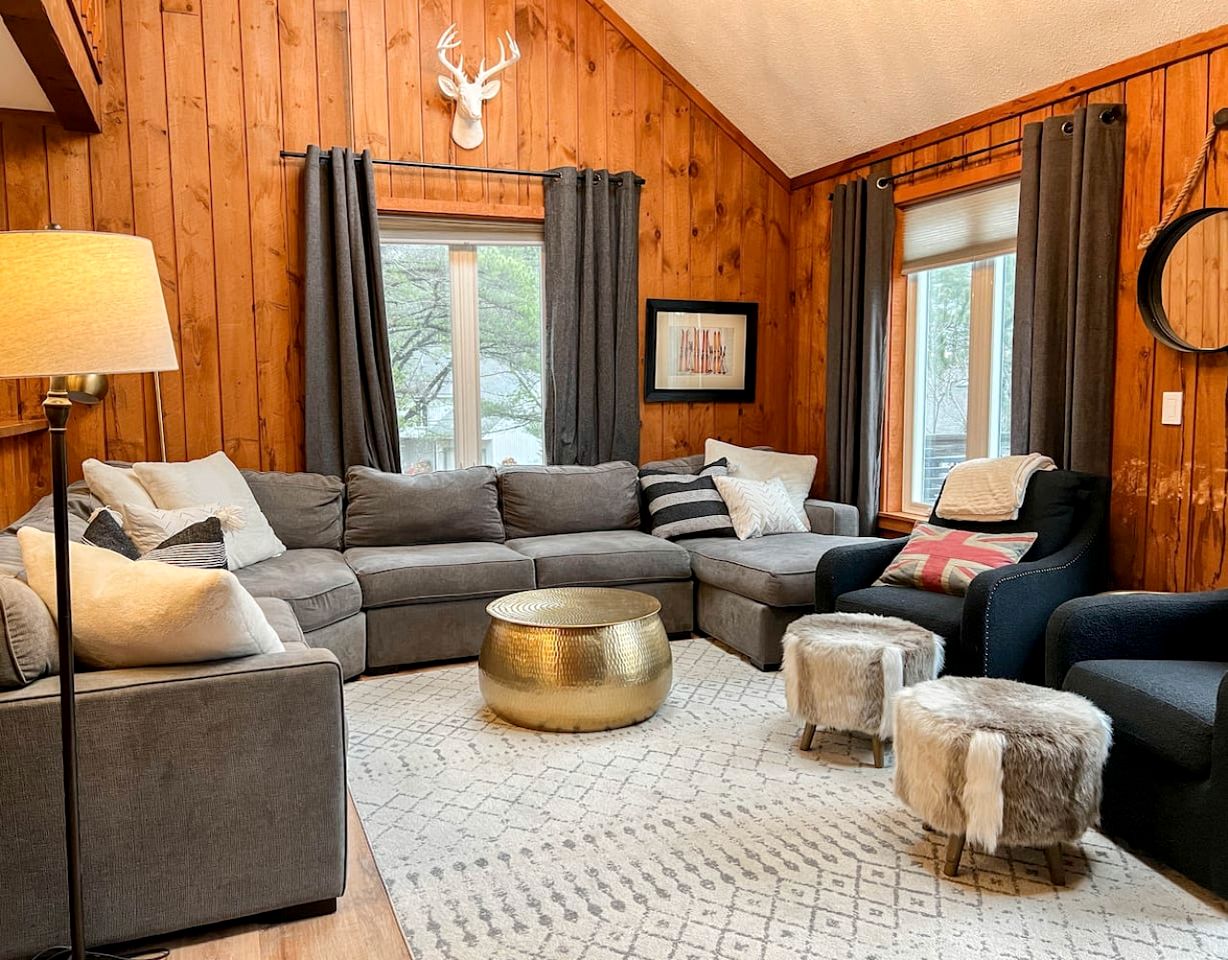 Renovated Cabin Perfect for Families in New Hampshire