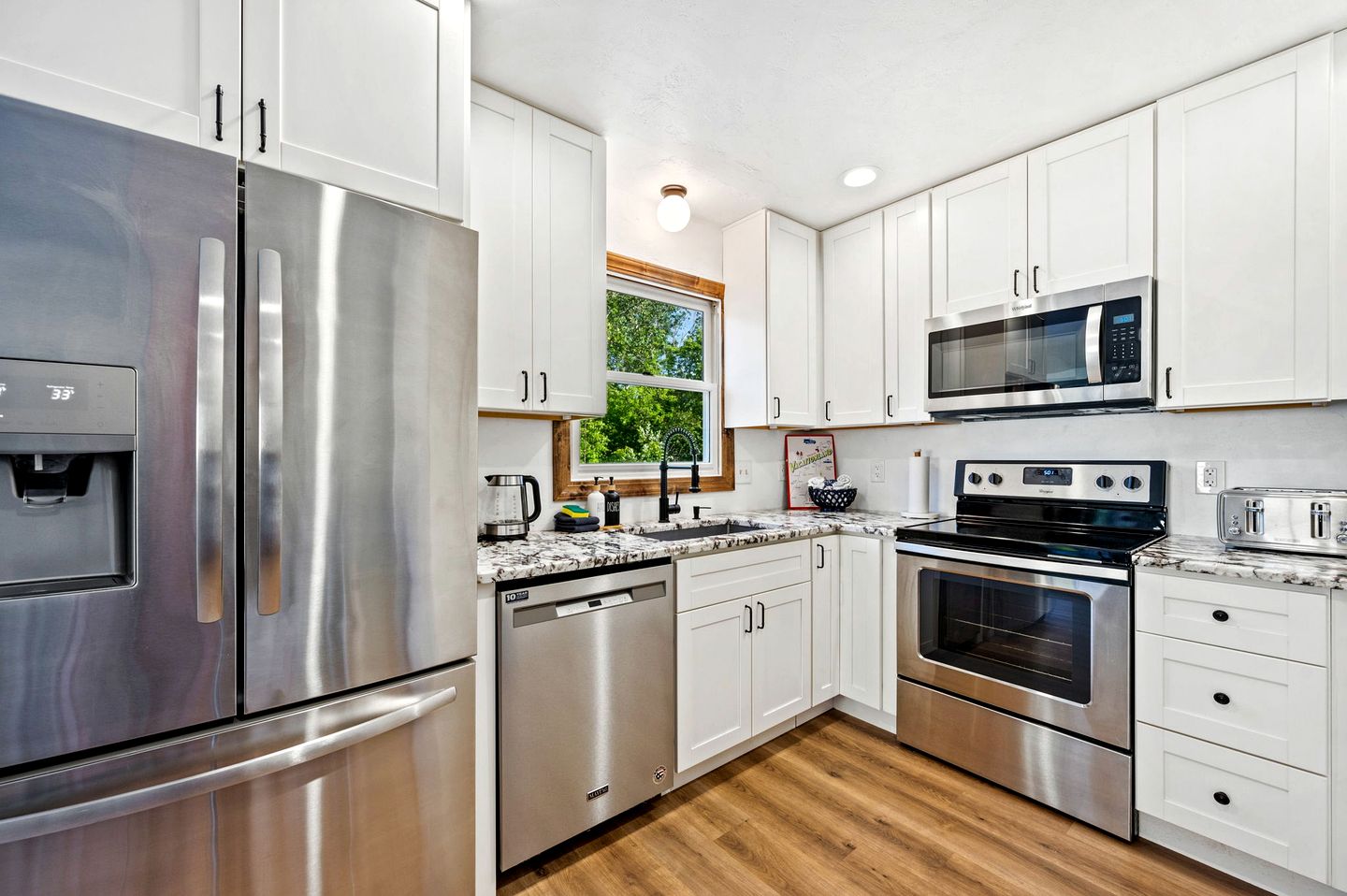 Renovated Cabin with Beach Views in Sister Bay, Wisconsin