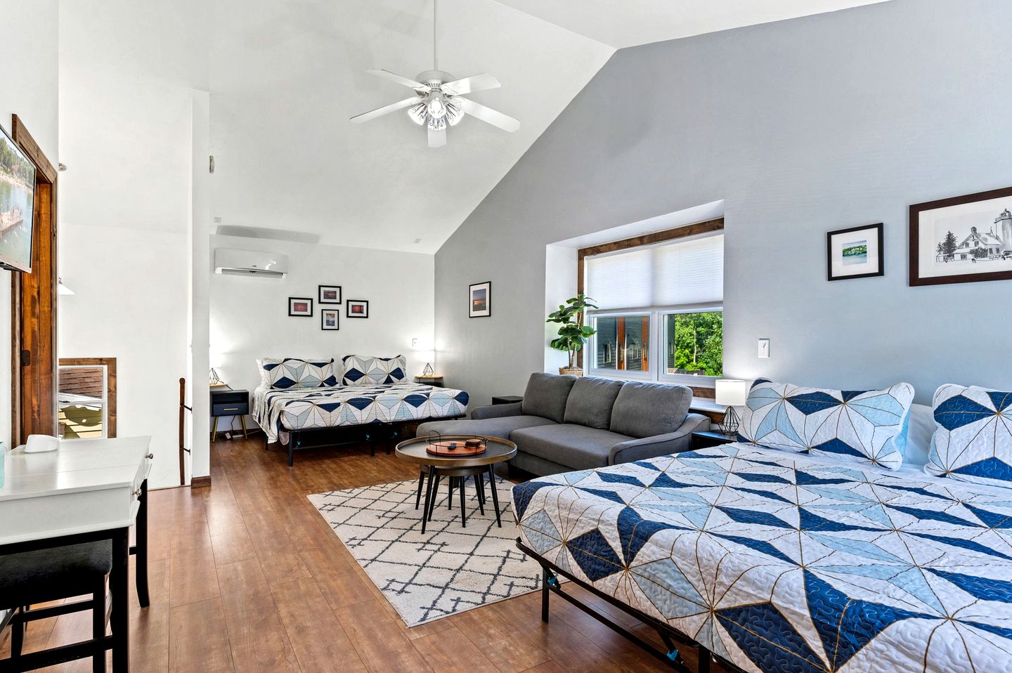 Renovated Cabin with Beach Views in Sister Bay, Wisconsin