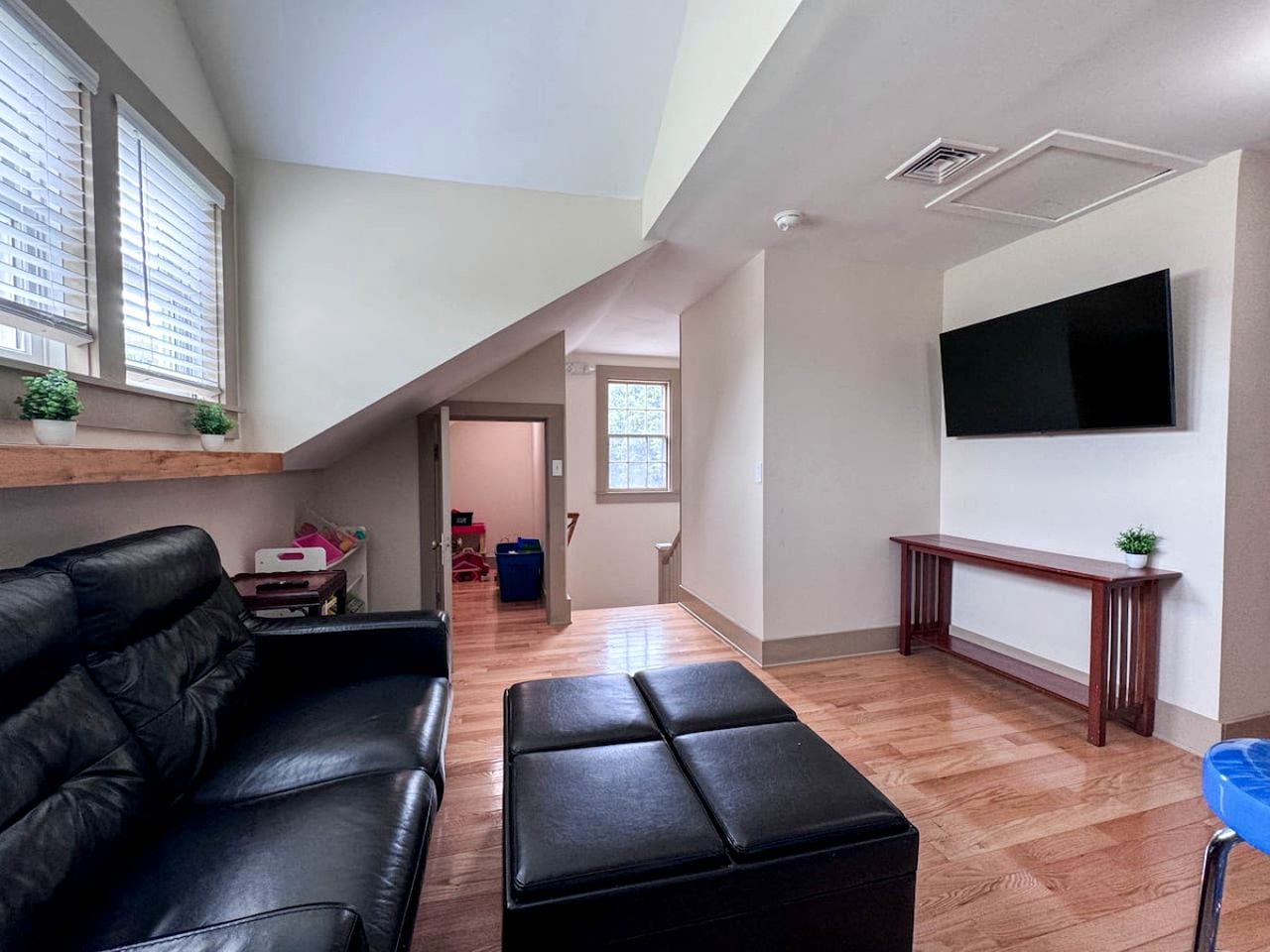 Renovated Spacious Rental Ideal for Groups with Pond Views in New Hampshire