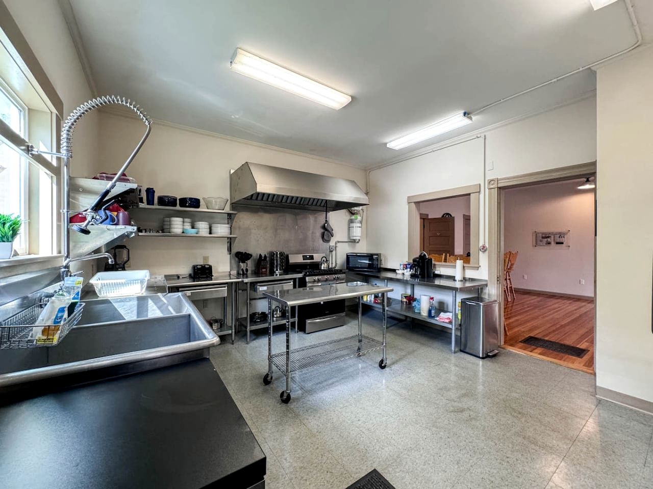 Renovated Spacious Rental Ideal for Groups with Pond Views in New Hampshire