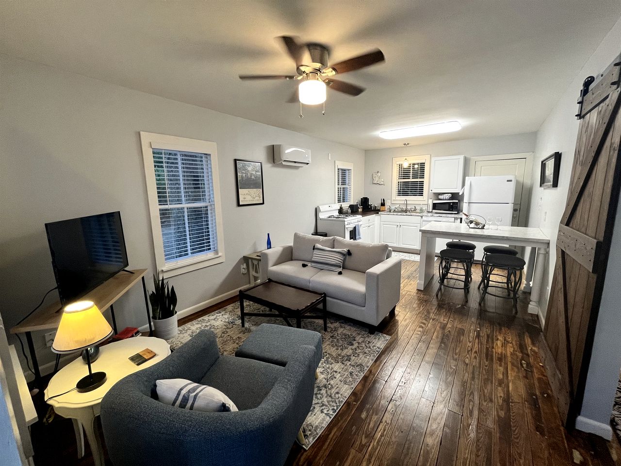 Renovated Waterfront Cottages Ideal for Families or Groups in Louisiana