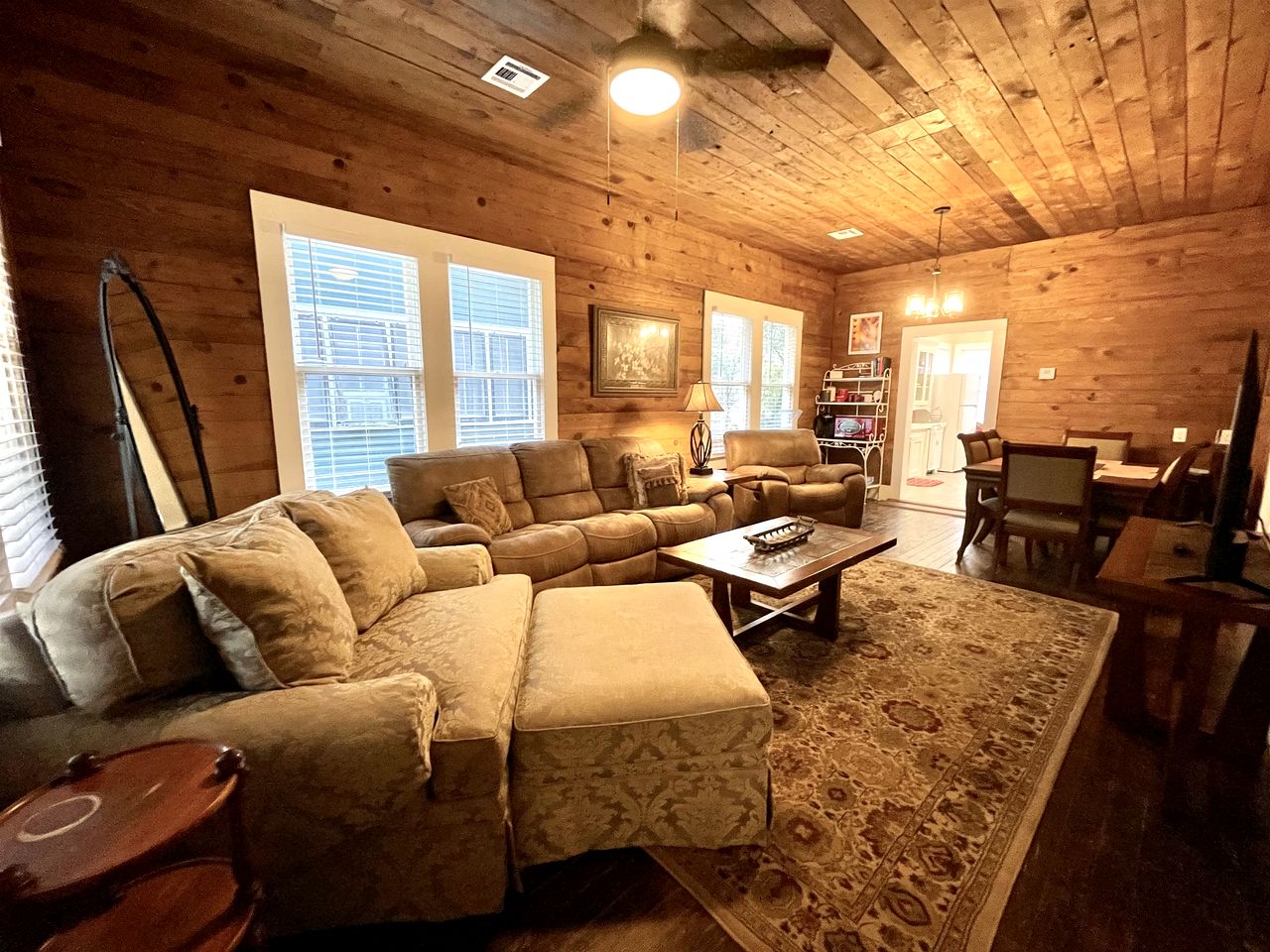 Renovated Waterfront Cottages Ideal for Families or Groups in Louisiana