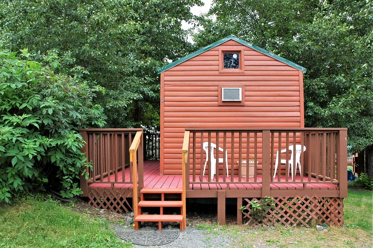 Cabins (United States of America, Cooper Landing, Alaska)