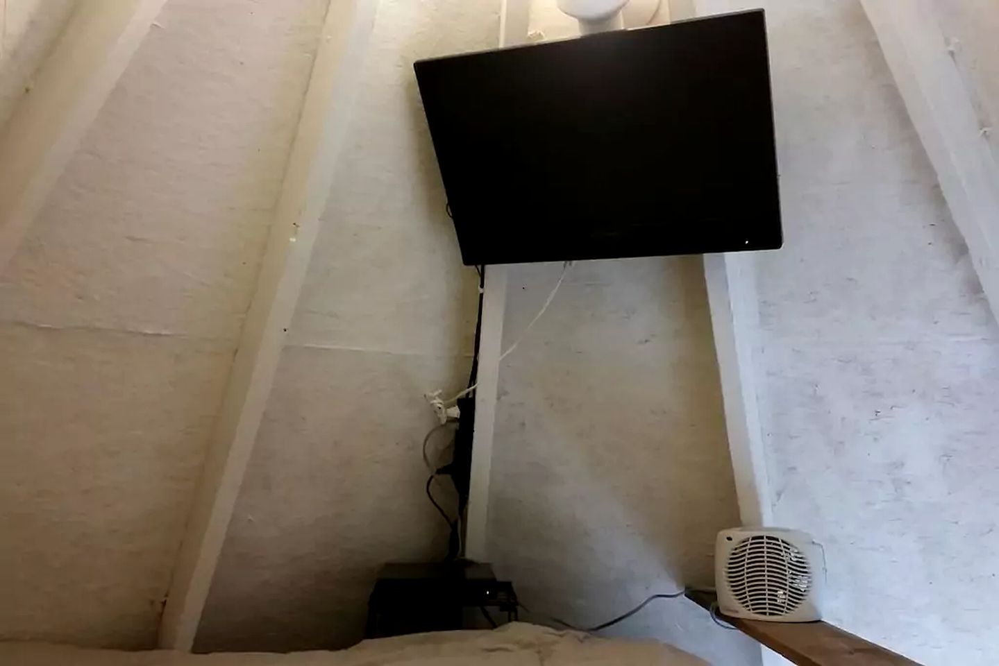 Unique Tower Vacation Rental on Farmland near Waukesha, Wisconsin