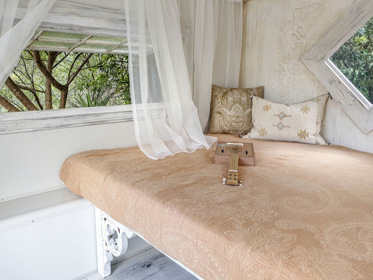 Vintage Gold Coast Accommodation for Couples