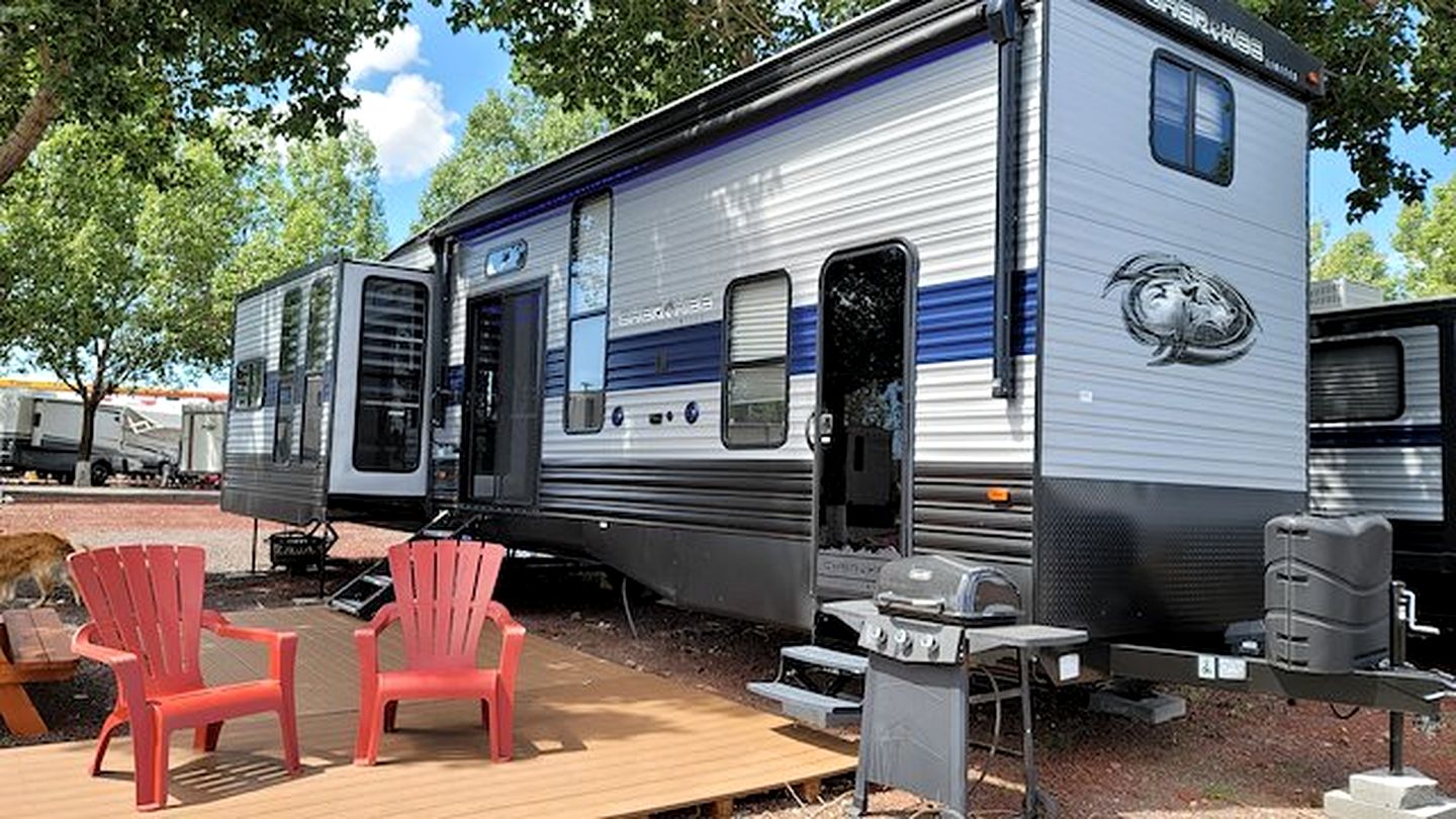 Comfortable Family-Friendly RV Suite with Loft, Private Deck & Firepit Near Williams, Arizona